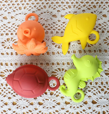 ของเล่นซิลิโคนเด็กยางสีเงาปลอดสาร BPA สำหรับลอยน้ำเด็ก