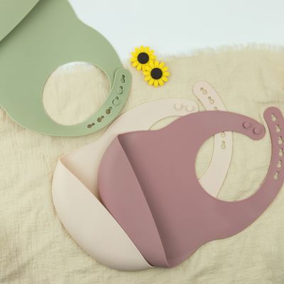 เด็กวัยหัดเดินให้อาหารซิลิโคน Baby Bib ปลอดสารบีพีเอ Soft พร้อมที่จับอาหาร