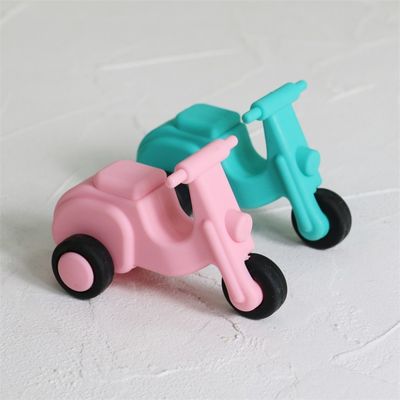 custom and wholesale Safe Silicone Vehicle Toys set for Babies รถกระบะ รถกระบะ รถจักรยานยนต์ ของเล่นรถยนต์