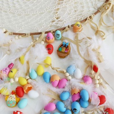 สีซิลิโคนข้อมือฟันด้วยการออกแบบการพิมพ์ตามสั่ง สีซิลิโคนไข่อีสเตอร์ 3 มิติที่มีเปลือกเปลือก