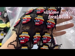 Custom ฮาโลวีนฟักทองกะโหลกศีรษะซิลิโคน Focal Bead สำหรับพวงกุญแจปากกา DIY